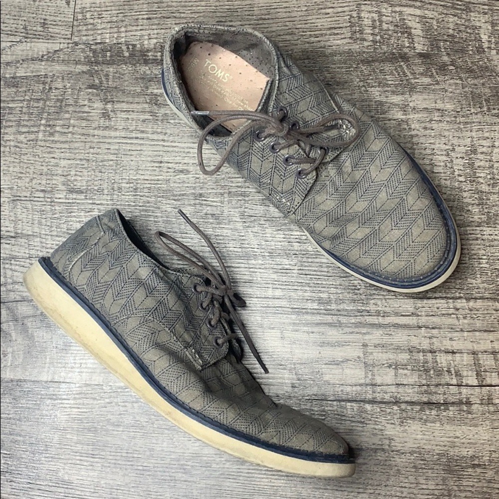 TOMS | Canvas Chevron Print Gray Sneakers